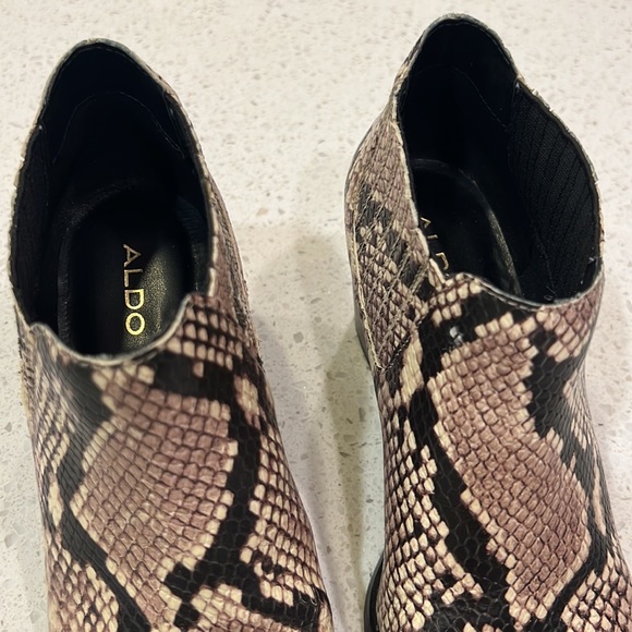 ALDO snake print booties. Size 7 - Picture 3 of 10